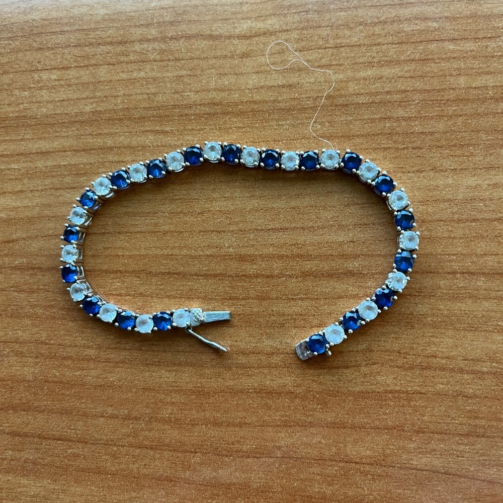 Elegant bracelet